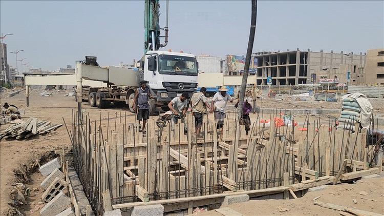 مدير عام المنصورة يتفقد مستوى إنجاز مشروع إنشاء "حديقة التسعين"