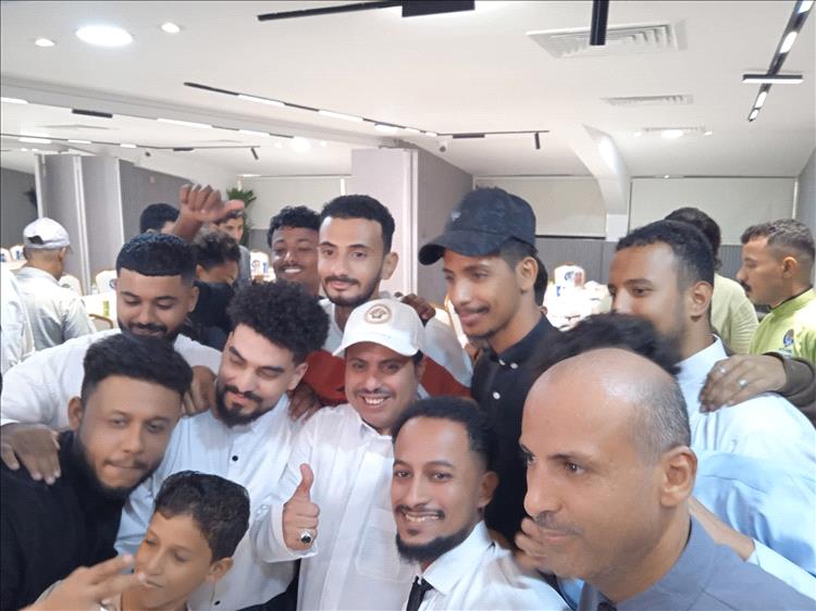 مدير مطاعم الطويل السياحية لعدن الغد: وصلت التخفيضات لبعض الأصناف الأساسية في مطاعمنا إلى 45%
