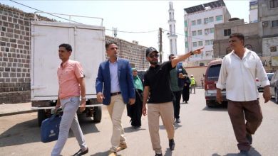 نائب وزير الإعلام والثقافة والسياحة يتفقد أعمال تأهيل سينما أروى بصيرة ويشدد على إعادة تأهيل فندق كرينيست بالتواهي