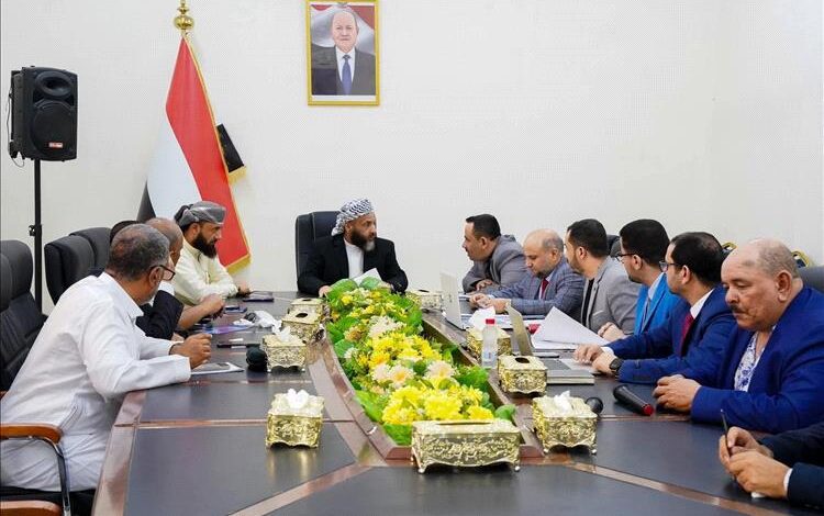 وزير الأوقاف يترأس اجتماع اللجنة العليا للحج لمناقشة استعدادات موسم 1447هـ