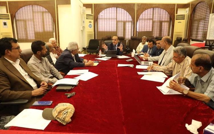 وزير الصحة يترأس اجتماعاً لمجلس إدارة الهيئة العليا للأدوية والمستلزمات الطبية بعدن