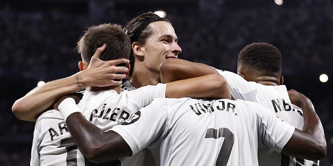 كم لاعب من ريال مدريد في التشكيلة الأغلى بالميركاتو؟