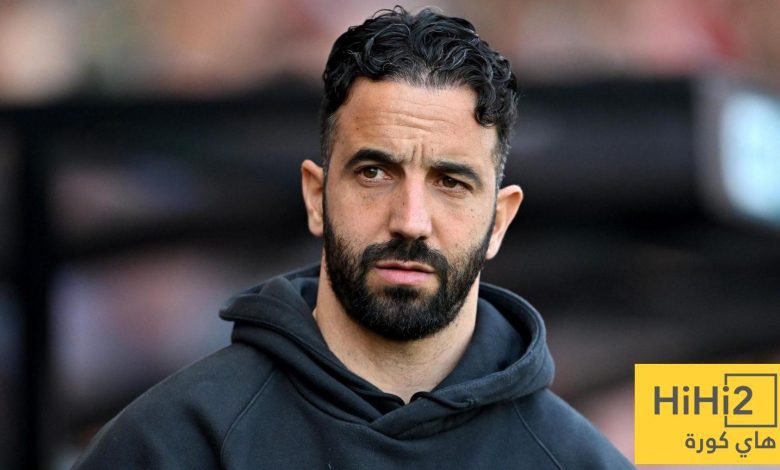 هل يفكر مانشستر يونايتد في إقالة روبن أموريم؟