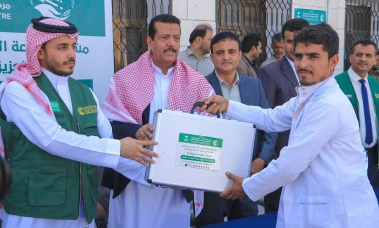 تدشين توزيع منحة البذور وحقائب البيطرة للمستفيدين من مشروع التمكين الزراعي بمأرب