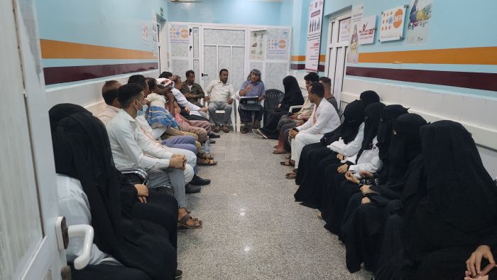 تعز.. مدير عام ذو باب المندب يزور مستشفى المديرية ويقر اللائحة التنظيمية للعمل
