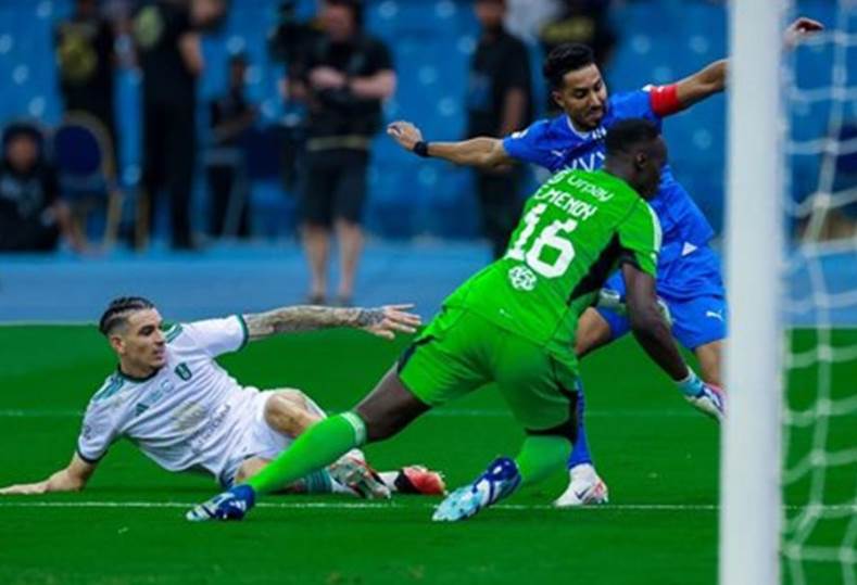 الأهلي ضد الهلال