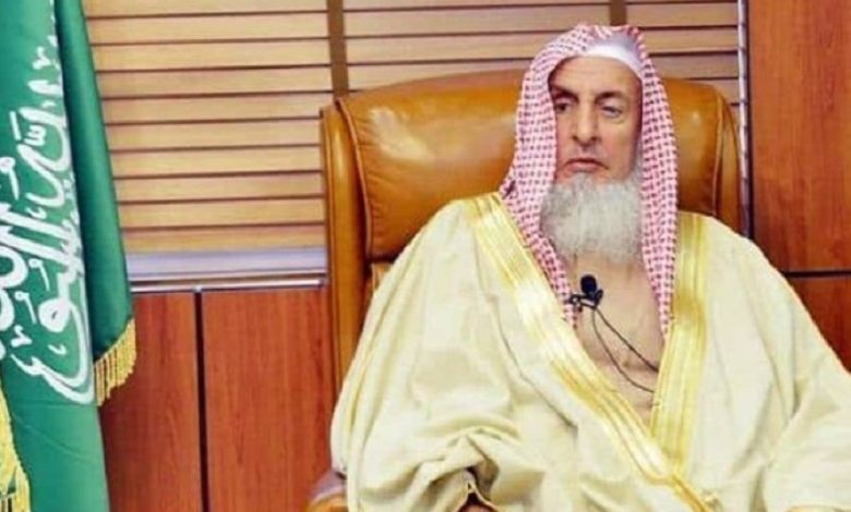 وفاة مفتي المملكة الشيخ عبدالعزيز آل الشيخ