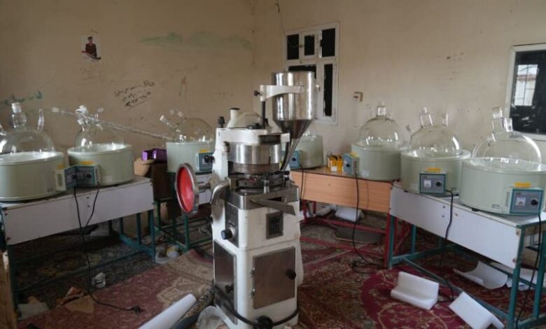 شرطة المهرة تحبط إنشاء معمل لإنتاج المخدرات في المحافظة