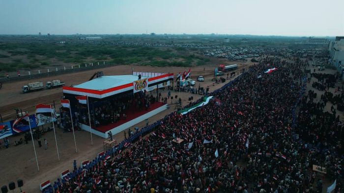 صور| المخا تحيي العيد الـ63 لثورة 26 سبتمبر بمهرجان جماهيري كبير