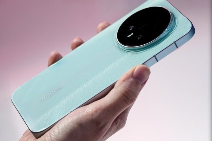 ظهور رسمي لتصميم Honor Magic 8 بمعالج Snapdragon 8 Elite Gen 5