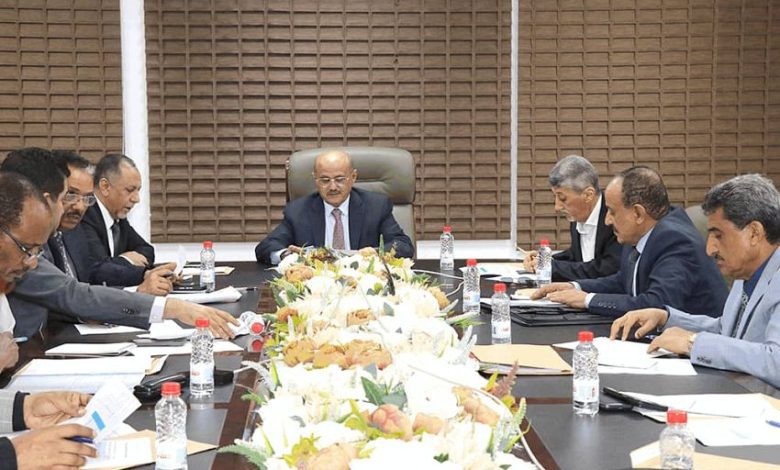 لجنة تمويل الواردات تناقش نتائج التعامل مع طلبات الاستيراد بمختلف أنواعها