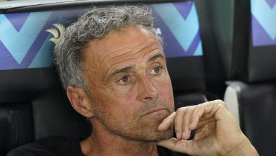 لويس إنريكي ورقة إغراء انتخابية في برشلونة