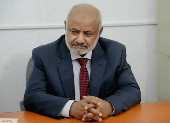 محافظ الحديدة يدعو أبناء المحافظة إلى المشاركة الفاعلة في احتفالات 26 سبتمبر
