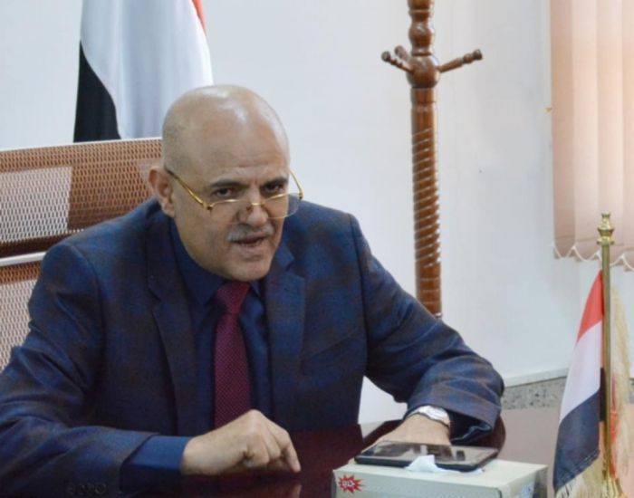 محافظ تعز يوجه بإخلاء المباني والمنشآت المستولى عليها خارج القانون