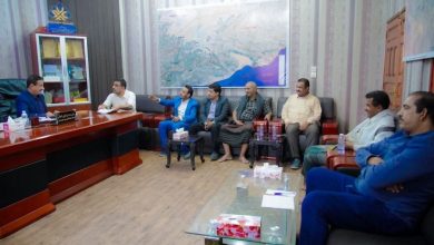 محافظ شبوة يناقش اوضاع المؤسسة العامة للكهرباء