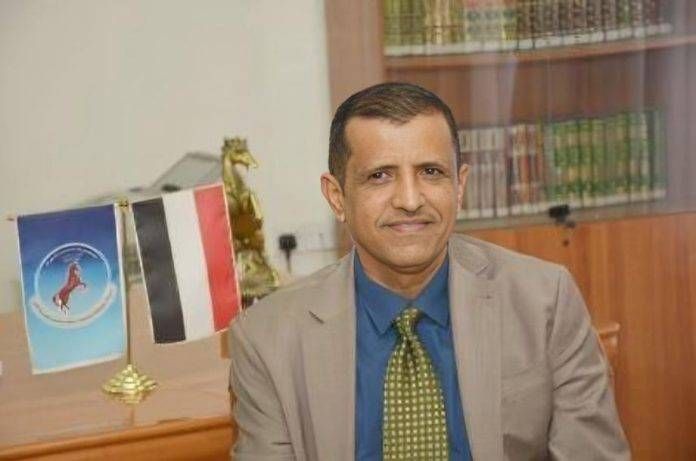 مصادر: الحوثيون يمنعون الزيارات عن أمين عام المؤتمر الشعبي المختطف بصنعاء