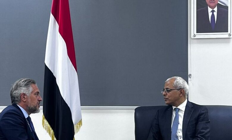 نائب وزير الخارجية يثمن المواقف الإيجابية للاتحاد الأوروبي الداعمة لليمن