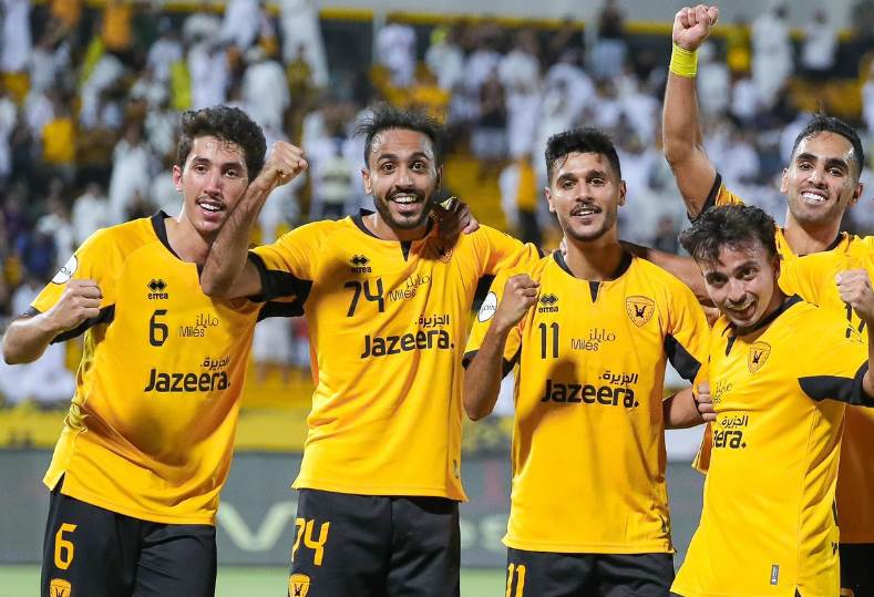 محمود كهربا لاعب القادسية الكويتي