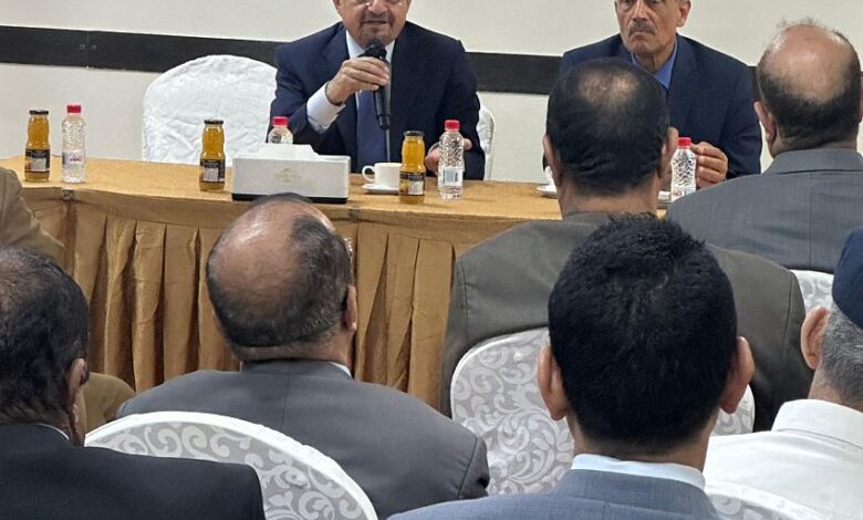 وزير الخارجية يؤكد على أهمية استمرار التنسيق بين المؤسستين العسكرية والأمنية والجبهة الدبلوماسية