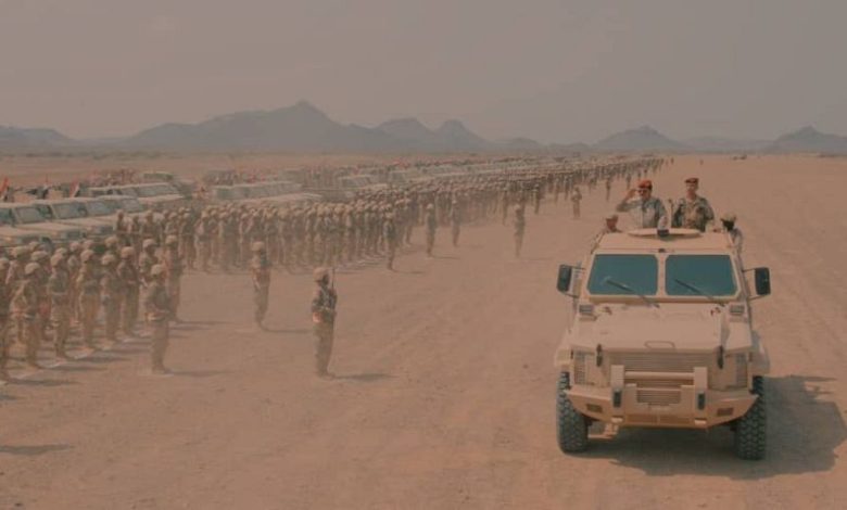 وزير الدفاع يتفقد قوات المقاومة الوطنية ويشيد بجاهزيتها