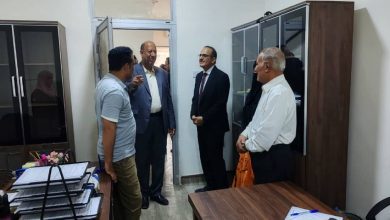 وزير الصحة يطلع على سير العمل في المبنى الجديد للمجلس الطبي الأعلى بعدن