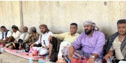 وفد من مشايخ وقيادات تهامة يلتقي محافظ أبين لمتابعة قضية مقتل "الزرنوقي" في المحفد
