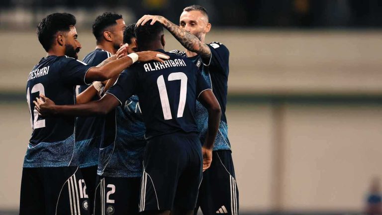 بطريقة غير مباشرة.. أليشا ليمان تعلن عودتها إلى