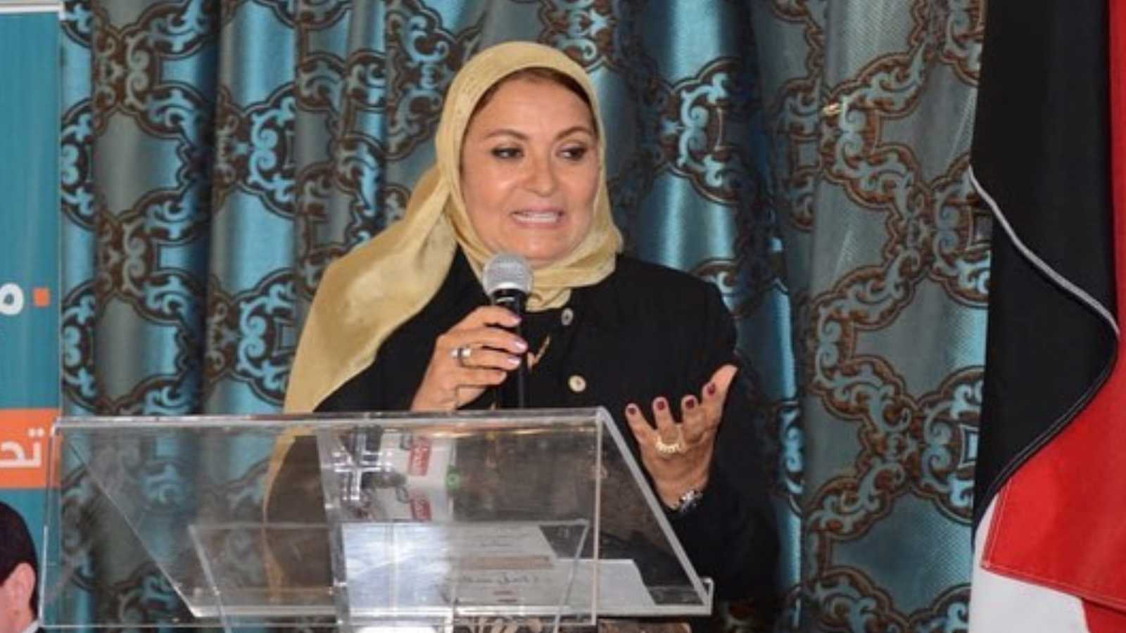 من السجائر إلى الأعشاب.. الحيوانات تستعين بالطبيعة لشفاء نفسها