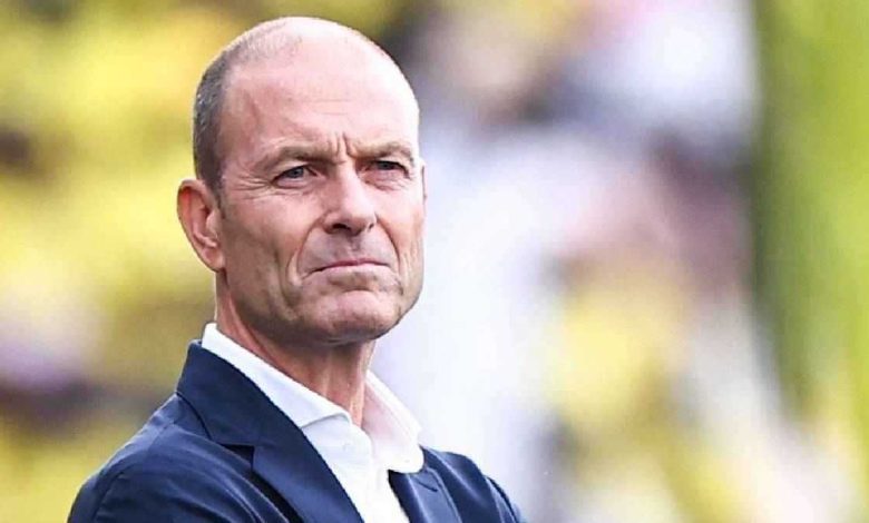 رسمياً.. نوتينغهام فورست يقيل مدربه بوستيكوغلو بعد الخسارة ضد تشيلسي