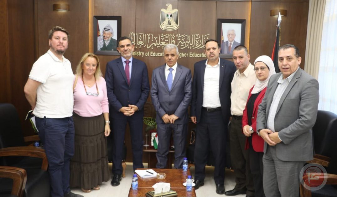 *"التربية" تبحث مع اليونيسف سبل دعم التعليم وإعادة الإعمار في غزة*