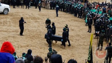 القسام تسلم الصليب الأحمر جثة جديدة لأحد أسرى الاحتلال