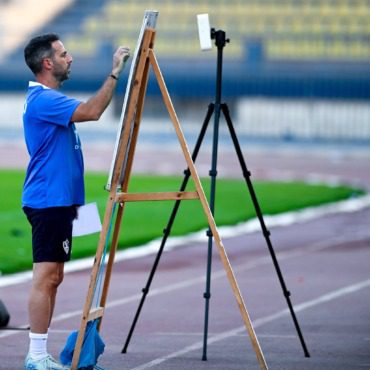 فيريرا لا يجيد الإدارة الفنية للمباريات.. واللاعبين مقصرين في حق الجماهير