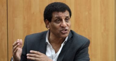 كيف تحول والد فاروق جعفر من تشجيع الأهلى للزمالك.. اليوم عيد ميلاده؟