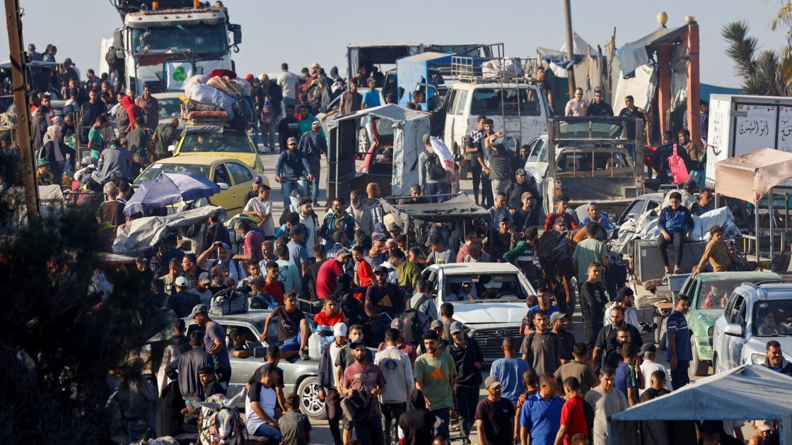 عودة مئات آلاف النازحين إلى شمال غزة وسط جهود حكومية لإعادة الخدمات وبسط الأمن