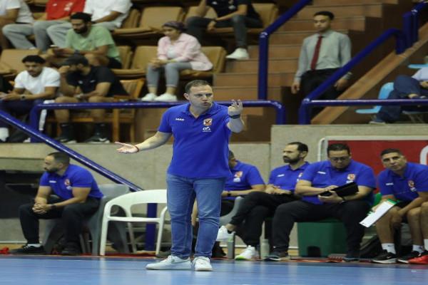 مدرب سلة الأهلي يوضح واقعة دفعه لإبراهيم هشام