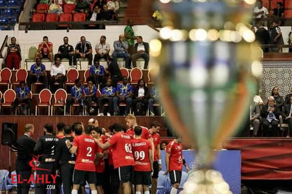 يد الأهلي رجال يفوز على منتدى درب السلطان ويتوج بالبطولة الإفريقية