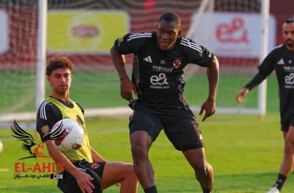 شكري وديانج على رأس تشكيل الأهلي لمواجهة بتروجيت