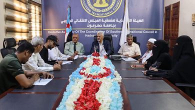 اخبار-حضرموت-|-انعقاد-الاجتماع-الدوري-لكلية-الآداب-بجامعة-حضرموت