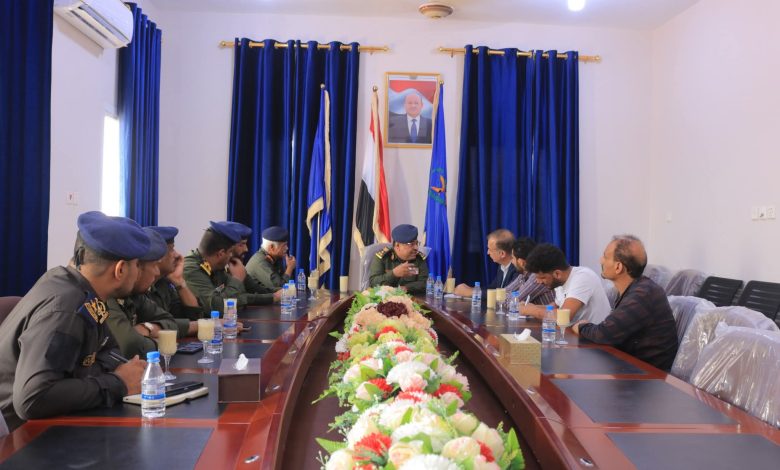 اخبار-حضرموت-|-مدير-كلية-الشرطة-#حضرموت-يلتقي-وفد-المفوضية-السامية-لحقوق-#الإنسان-ويبحث-معه-سُبل-التعاون-المشترك