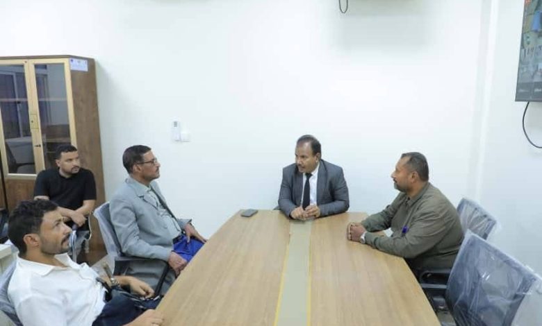 اخبار-حضرموت-|-بحث-إجراءات-تشغيل-مركز-صادرات-البصل-والتمور-في-تريم