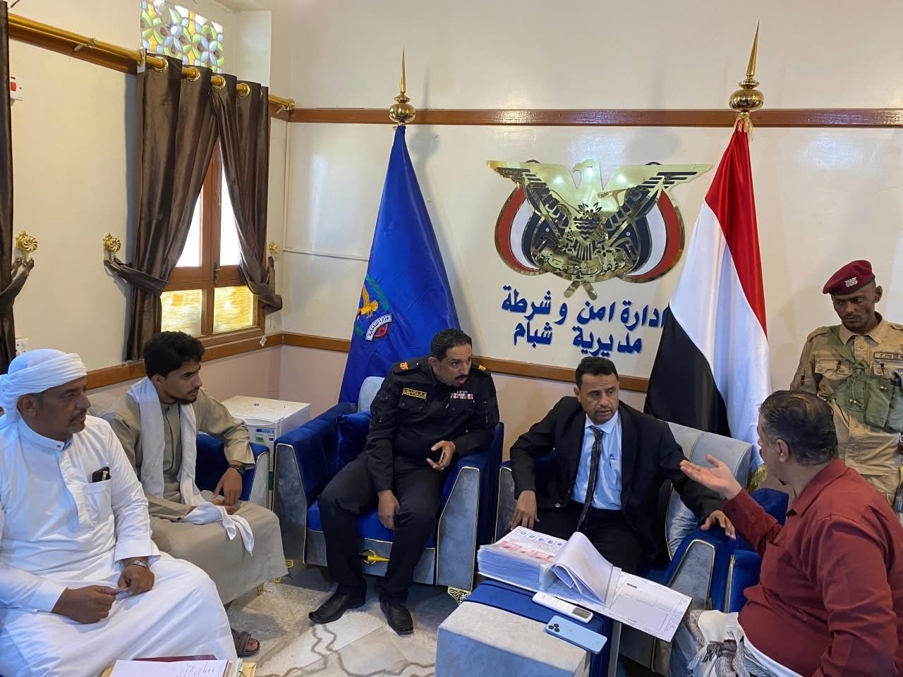 اخبار-حضرموت-|-رئيس-نيابة-استئناف-سيئون-يطّلع-على-سير-العمل-الأمني-والقضائي-في-مديرية-شبام