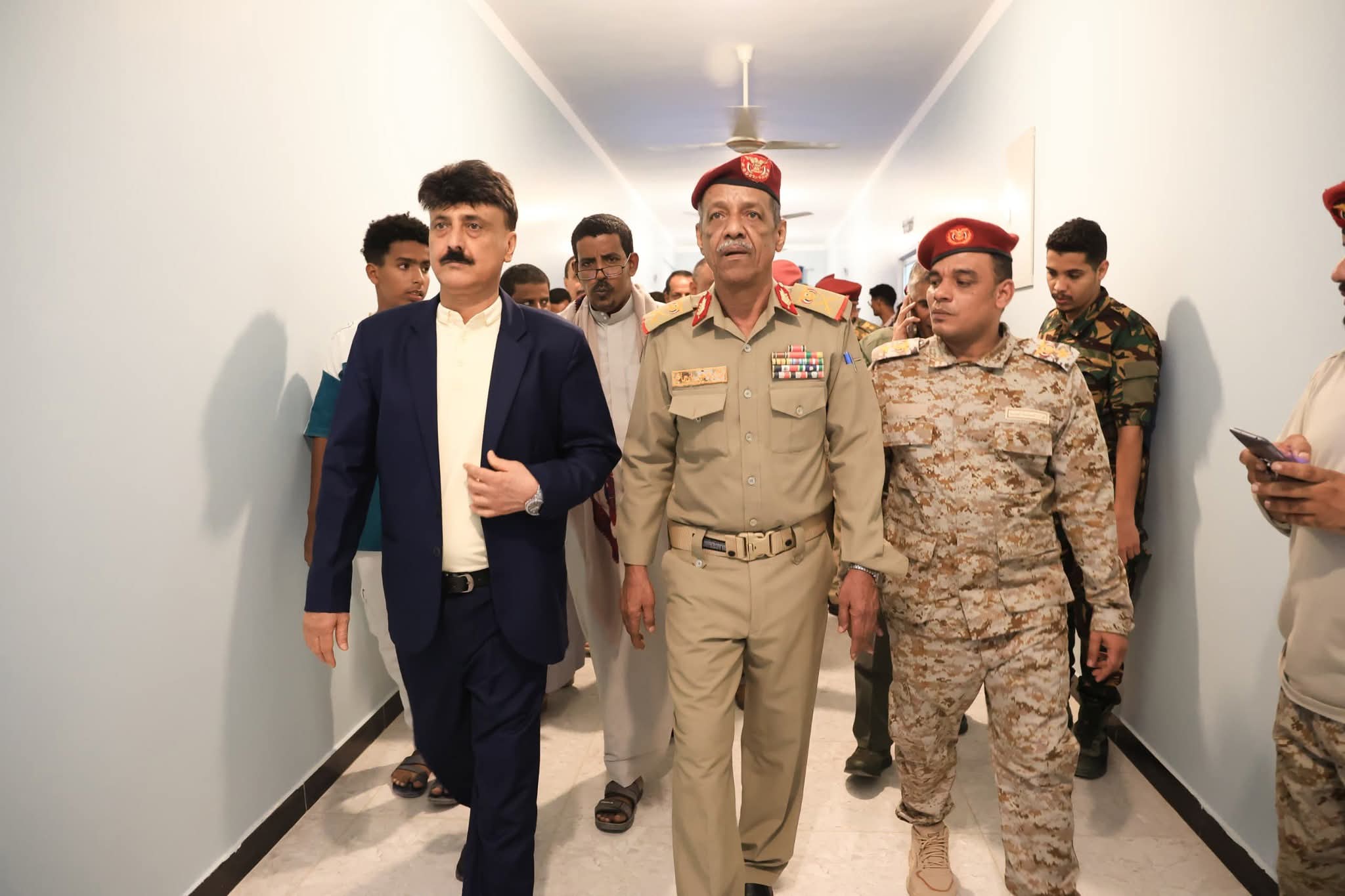 اخبار-حضرموت-|-#قائد-المنطقة-#العسكرية-الثانية-يفتتح-٣-أقسام-جديدة-بمستشفى-٢٤-إبريل-العسكري-في-المكلا