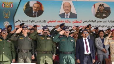 اخبار-حضرموت-|-وزير-الداخلية-ومحافظ-حضرموت-يشهدان-حفل-تخرج-الدفعة-الثانية-من-كلية-الشرطة