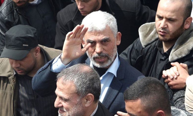 اسرائيل تبث فيديو حصري للشهيد السنوار قبل اغتياله