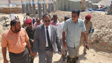 اخبار-حضرموت-|-الوكيل-العامري-يتفقد-عددًا-من-المشاريع-التنموية-بمديرية-القطن-ويشيد-بمستوى-الإنجاز-فيها