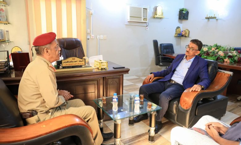 اخبار-حضرموت-|-اللواء-بارجاش-يزور-مدير-عام-مكتب-الشؤون-#الاجتماعية-والعمل-بساحل-#حضرموت