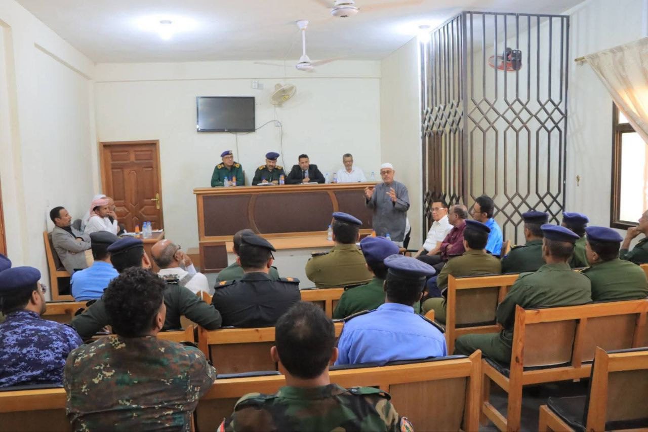 اخبار-حضرموت-|-لقاء-قضائي-أمني-موسّع-بـ-#سيئون-لتعزيز-التنسيق-بين-النيابة-العامة-والوحدات-#الأمنية-بوادي-حضرموت