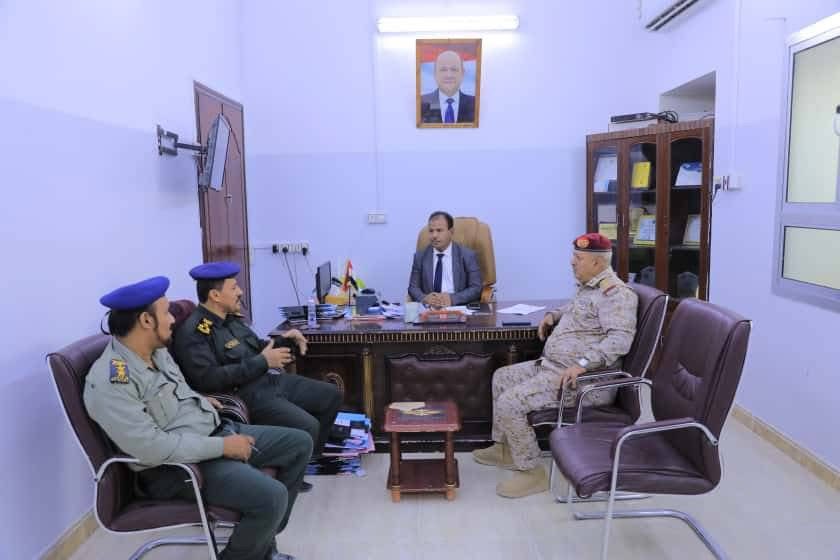 اخبار-حضرموت-|-الوكيل-العامري-يطلع-على-أوضاع-مصلحة-الهجرة-والجوازات-والجنسية-بوادي-حضرموت-ويشدد-على-تسريع-إنجاز-معاملات-المواطنين