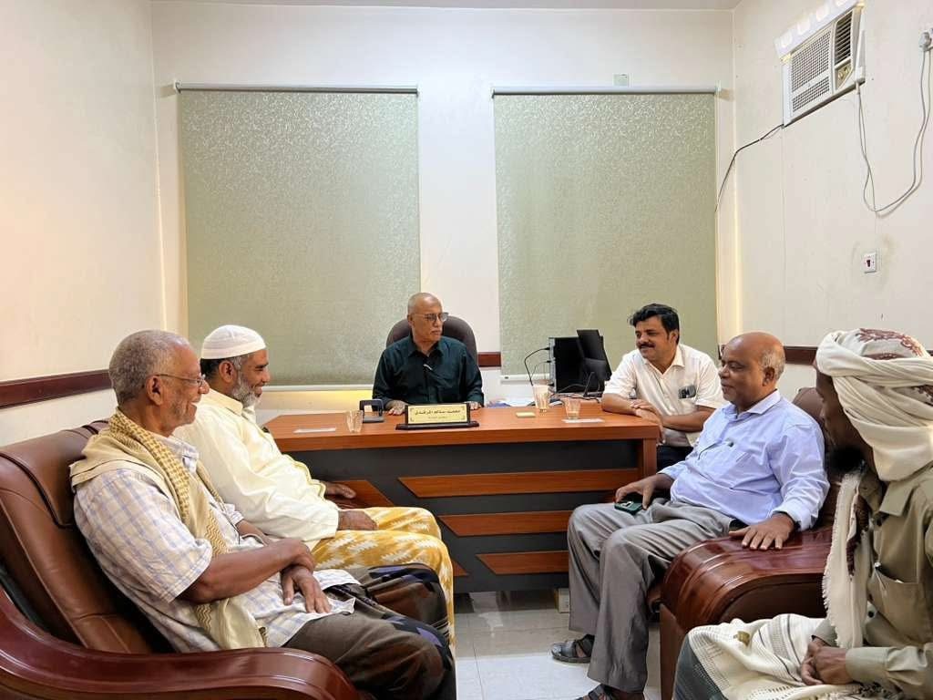 اخبار-حضرموت-|-رئيس-نيابة-ساحل-حضرموت-يزور-نيابتي-الشحر-وغيل-باوزير-للاطمئنان-على-سير-العمل-القضائي