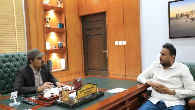 اخبار-حضرموت-|-محافظ-#حضرموت-يطلع-على-خطط-تدخلات-الطرق-الطارئة-ويوجه-بتسريع-العمل-في-#صيانة-الخط-الدولي-“الريان-–-حضاتهم”-ومكافحة-زحف-الرمال-غربًا